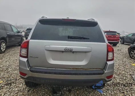 2015 Jeep Compass Sport z USA, uszkodzony, nr VIN 1C4NJDBB4FD177242